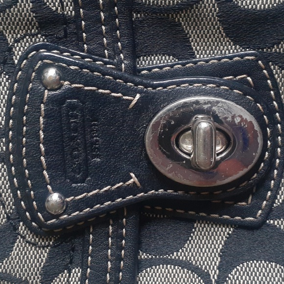 Vintage Coach Black and Gray 2 Pocket Wristlet - Picture 2 of 9